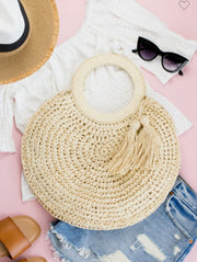 Straw Tassel O-Ring Tote