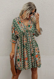 V neck half sleeve graphic swing dress