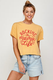 ROCKING THE MAMA LIFE  VINTAGE GRAPHIC TEE