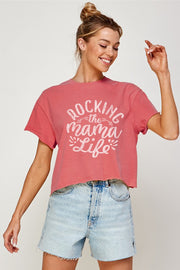 ROCKING THE MAMA LIFE  VINTAGE GRAPHIC TEE